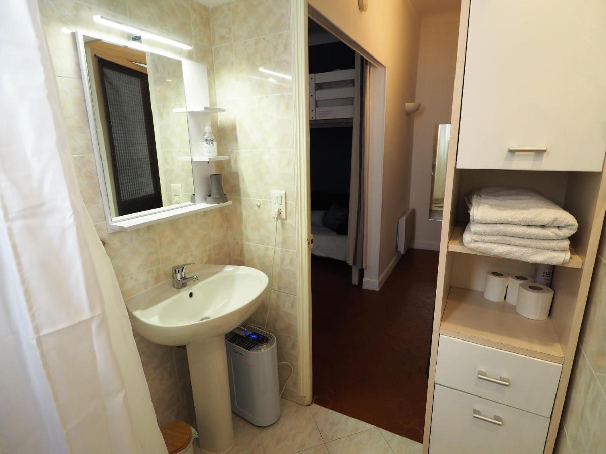 Alma'S Hyper Center Studio Apartment Ница Екстериор снимка