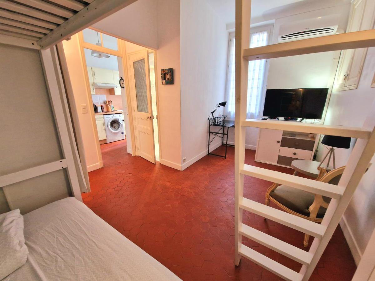 Alma'S Hyper Center Studio Apartment Ница Екстериор снимка