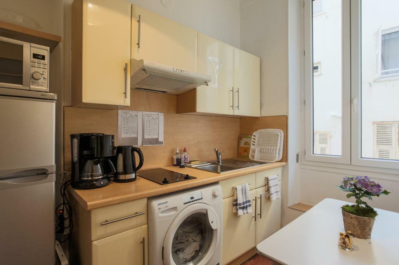 Alma'S Hyper Center Studio Apartment Ница Екстериор снимка
